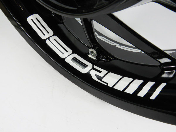 Felgenbett Aufkleber Sticker Set Schriftzug weiß kompatibel für KTM 890 Duke R